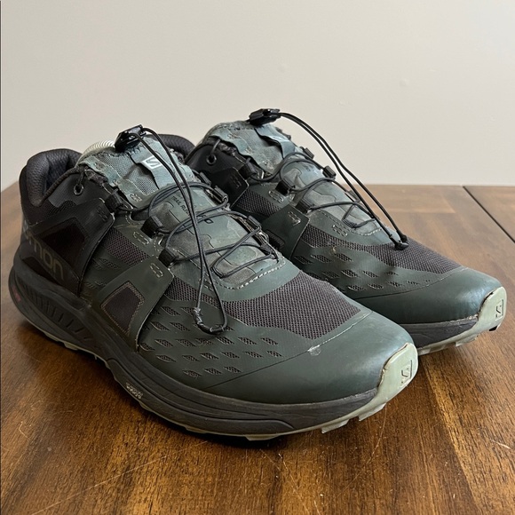 Athletic_Shoes